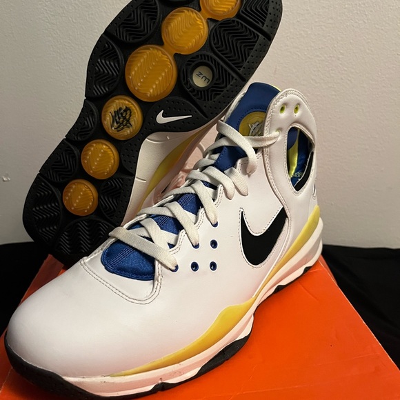 Nike Hurache 08 BBALL Size 11 Men - Picture 6 of 11